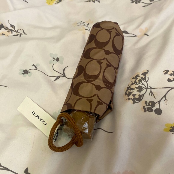 Coach umbrella brand new never used or open with original tag. - Picture 1 of 5